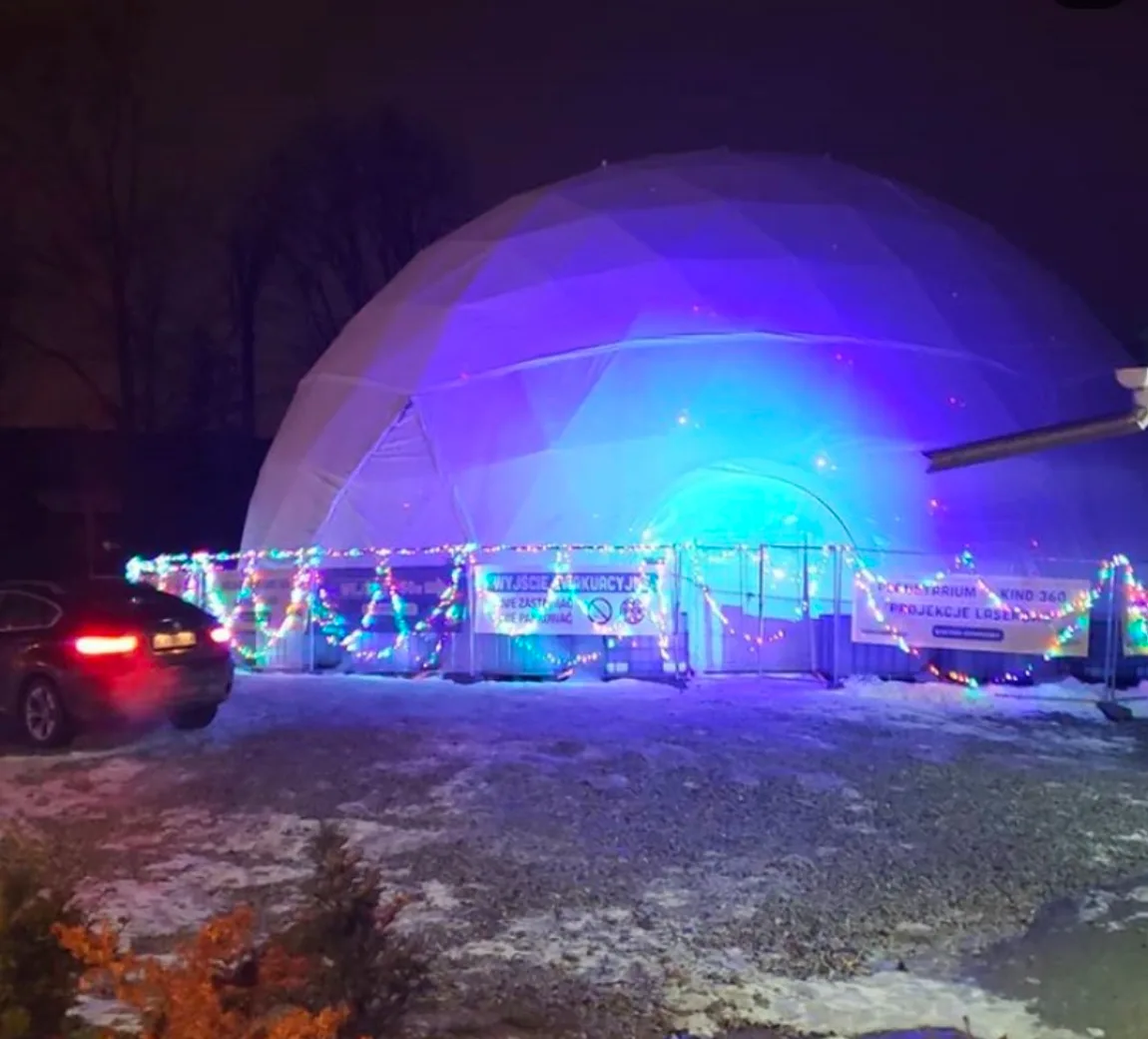 Cyberiada w Zakopanem — całozimowe planetarium 360° w namiocie sferycznym s20
